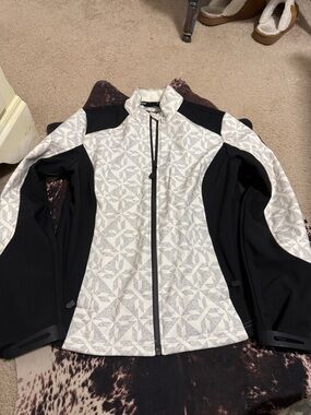 Women’s White & Black Patterned Jacket